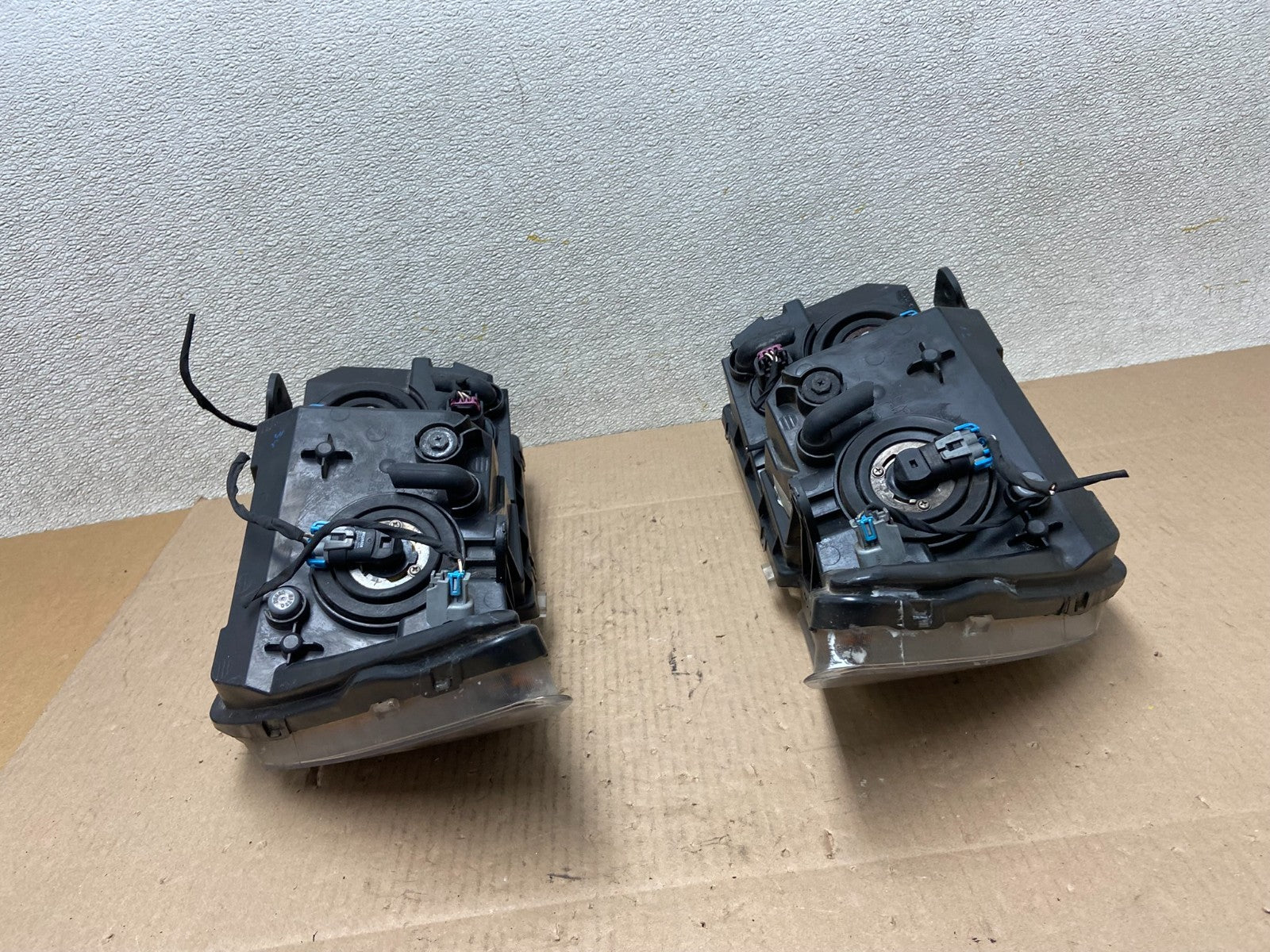 2009 to 2017 Dodge Journey Headlights Left+Right Set Halogen Oem Z3771 DW9