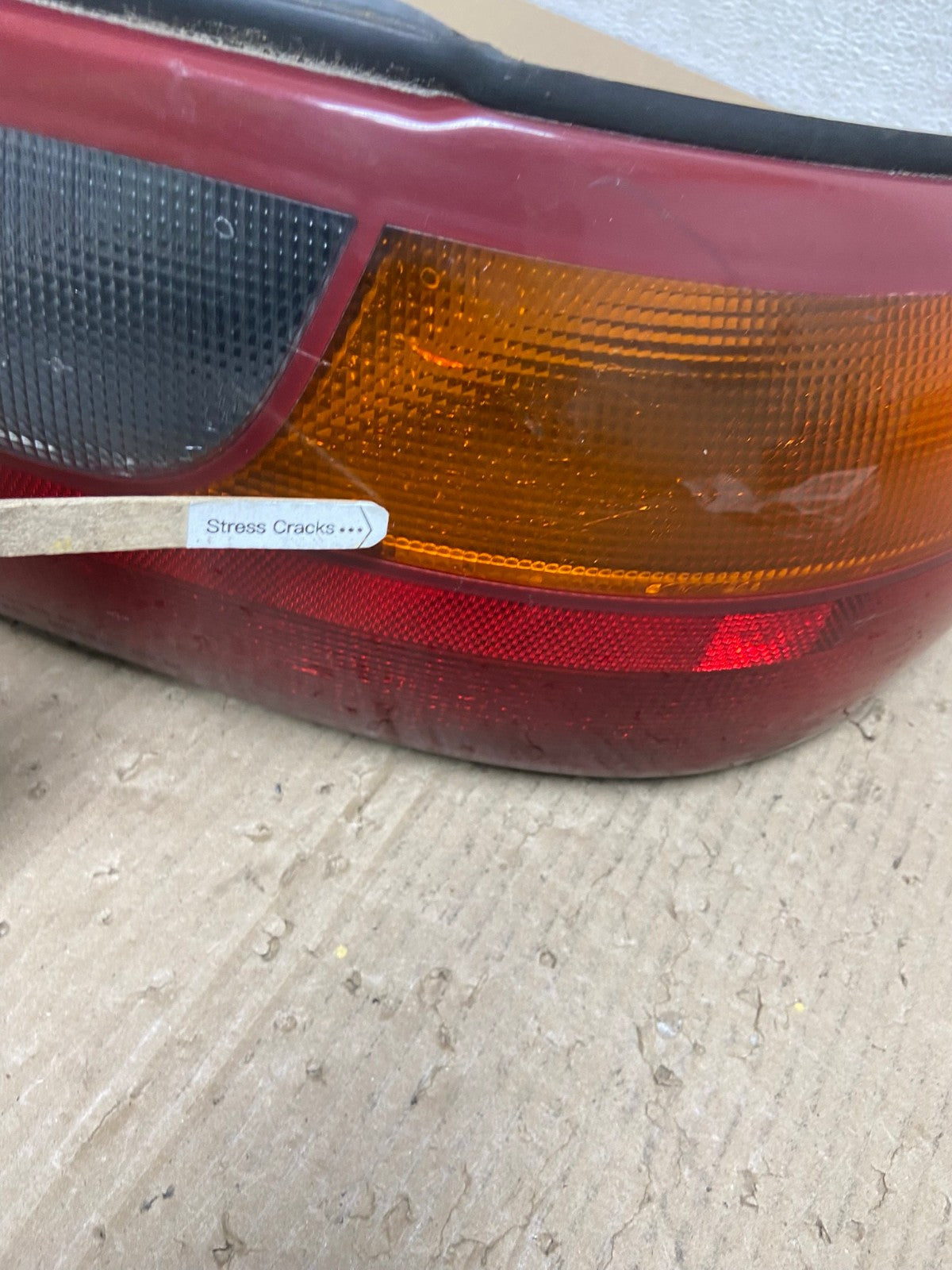 1997 to 2003 Chevrolet Malibu Passenger Right RH Side Tail Light AE9768 LK4