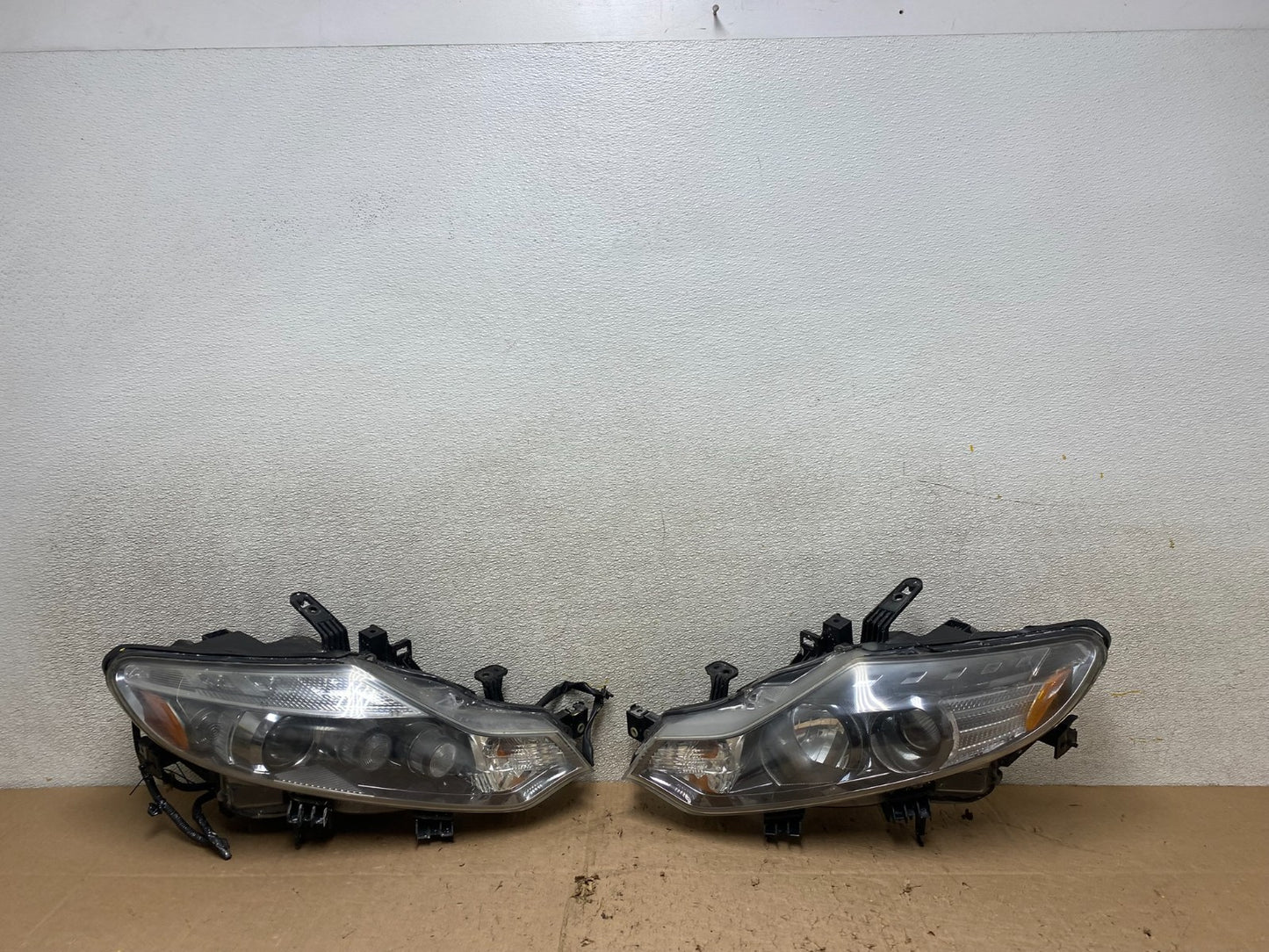 Xenon 2011 2012 2013 2014 Nissan Murano Headlights Left+Right Oem W3493 DW0