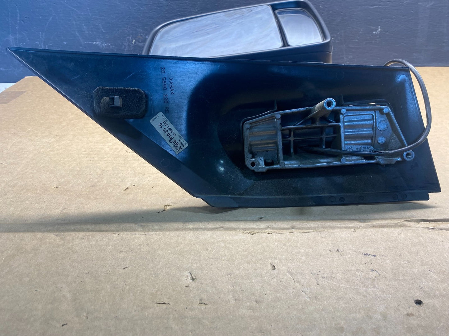 2007 - 2017 Mercedes-Benz Sprinter Right Passenger View Door Mirror OE AC8065 DG4