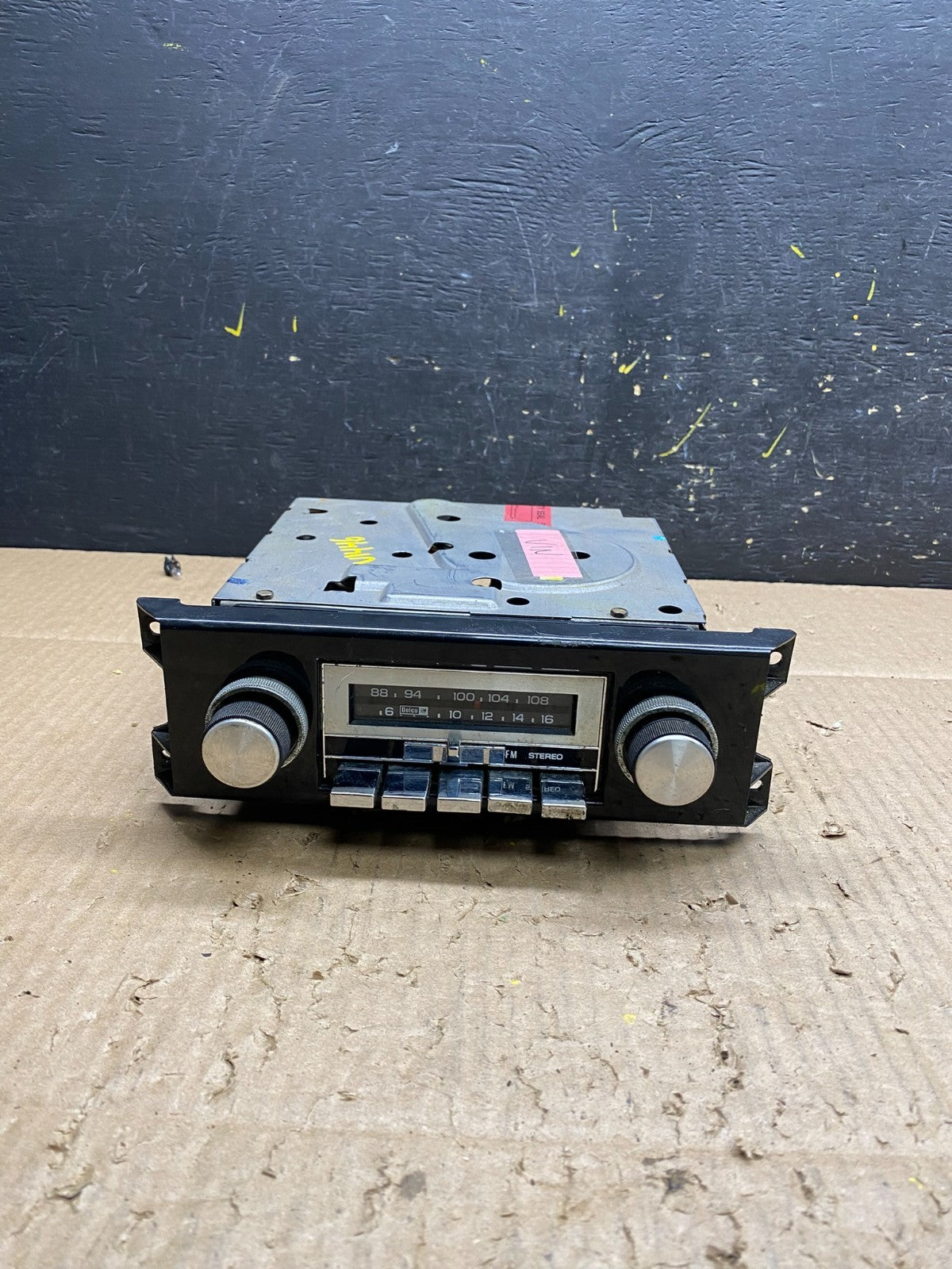 1984 Pontiac Grand Prix Radio AM FM V1446 PS0
