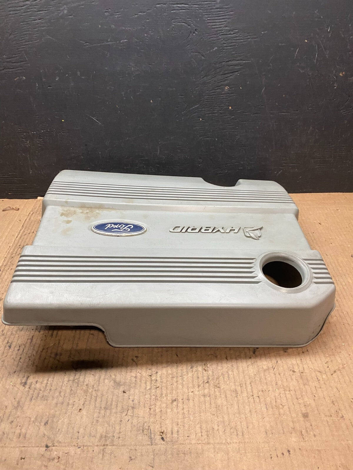 2006 to 2008 Ford Escape Hybrid Engine Motor Cover G2911 DG11