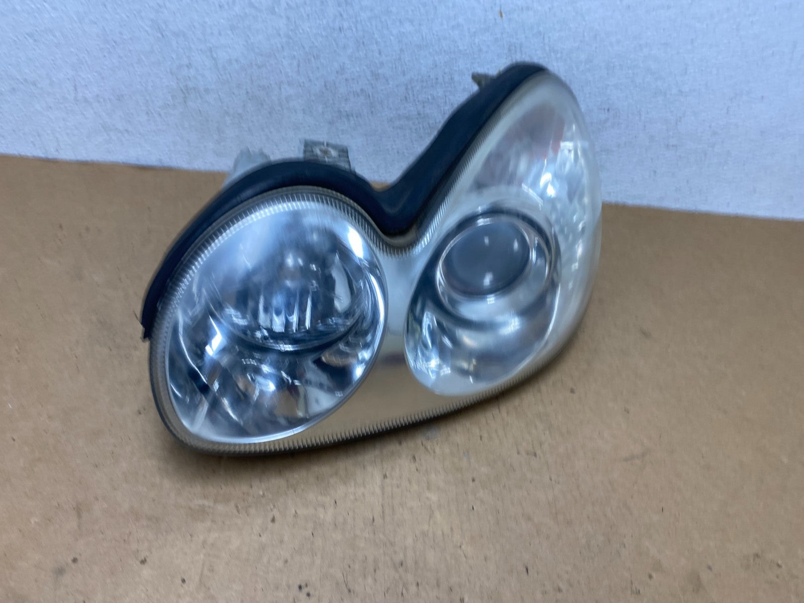 2002 to 2005 Hyundai Sonata Left Driver LH Side Headlight Halogen AD4625 DW2