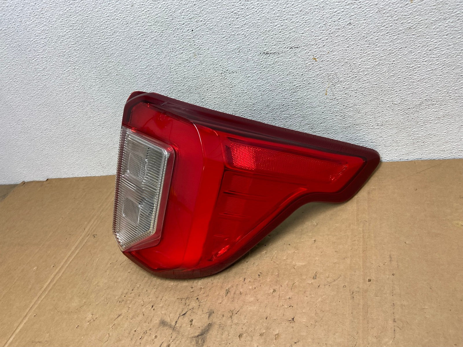 2020 2021 2022 2023 Ford Explorer Right Passenger Side Tail light AD3216 LK1