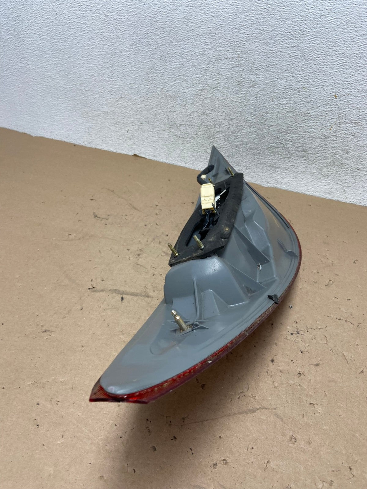 2004 to 2006 Toyota Solara Right Passenger Side Tail Light AG4290 LK9