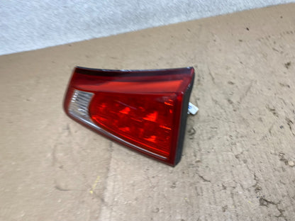 2009 - 2010 Lexus Is250 Is350 Right Passenger RH Inner Tail Light Oem X2081 DW1