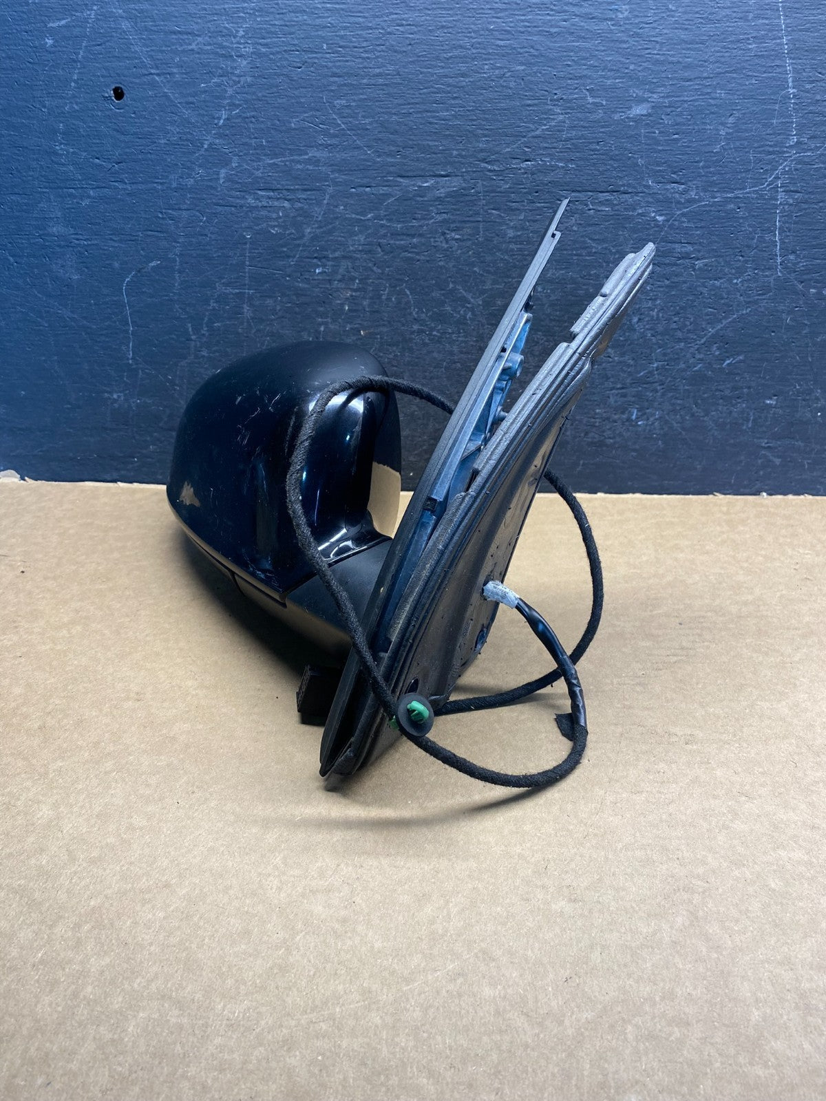 2006-2009 Volkswagen Golf GTI Right Passenger Rh View Door Mirror AD98582