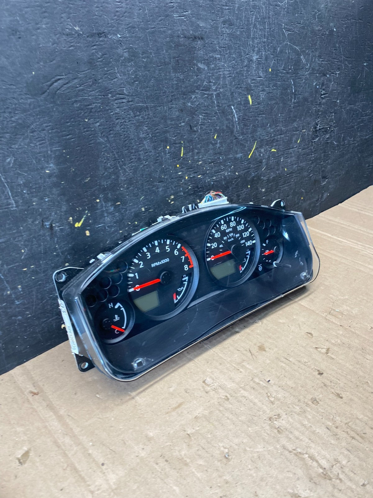 2005 Nissan Xterra Frontier Speedometer Cluster Gauge OEM R8876 DG1