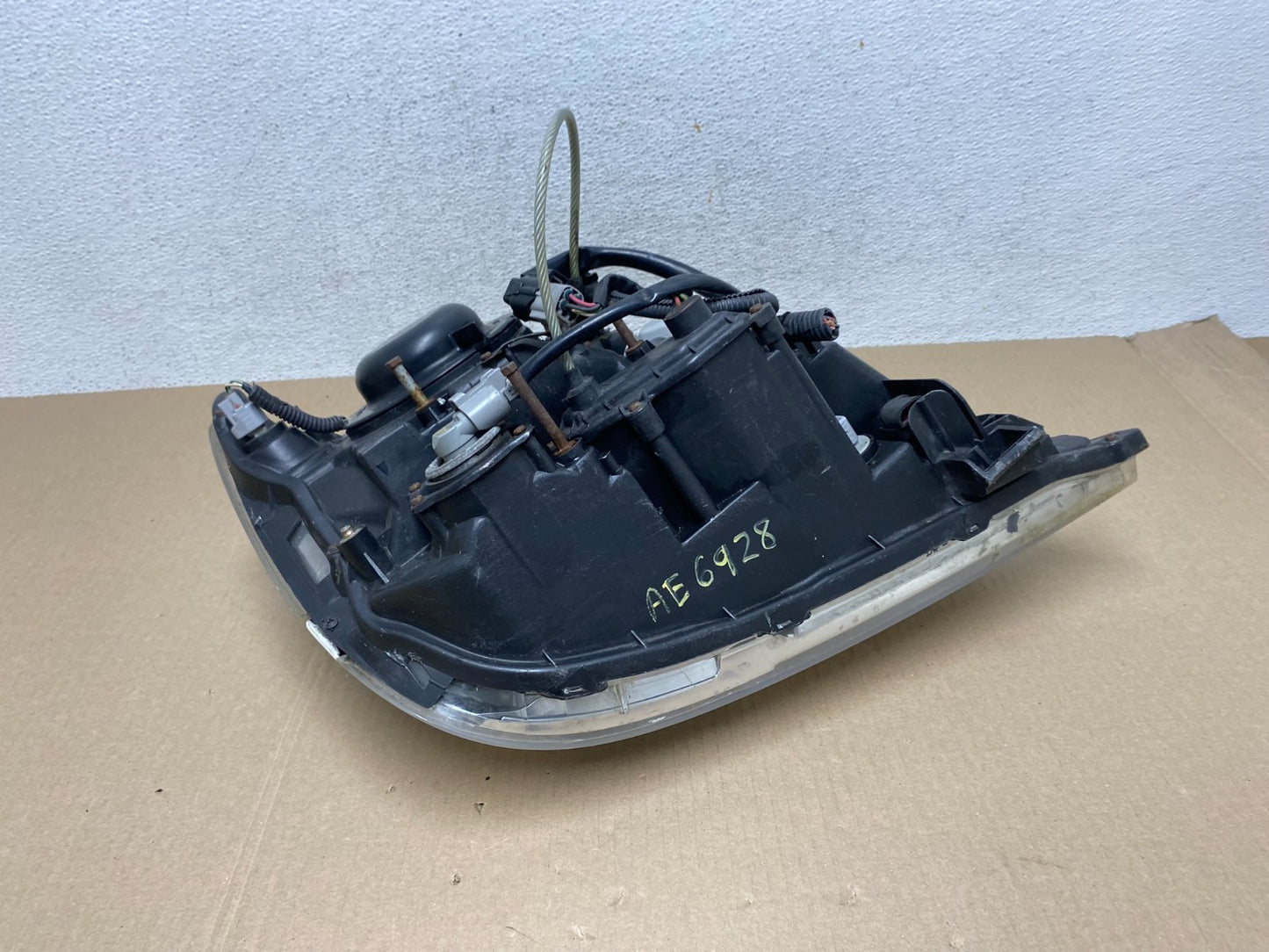 2001 2002 2003 Lexus RX300 Left Driver Headlight Xenon HID AE6928 DW7