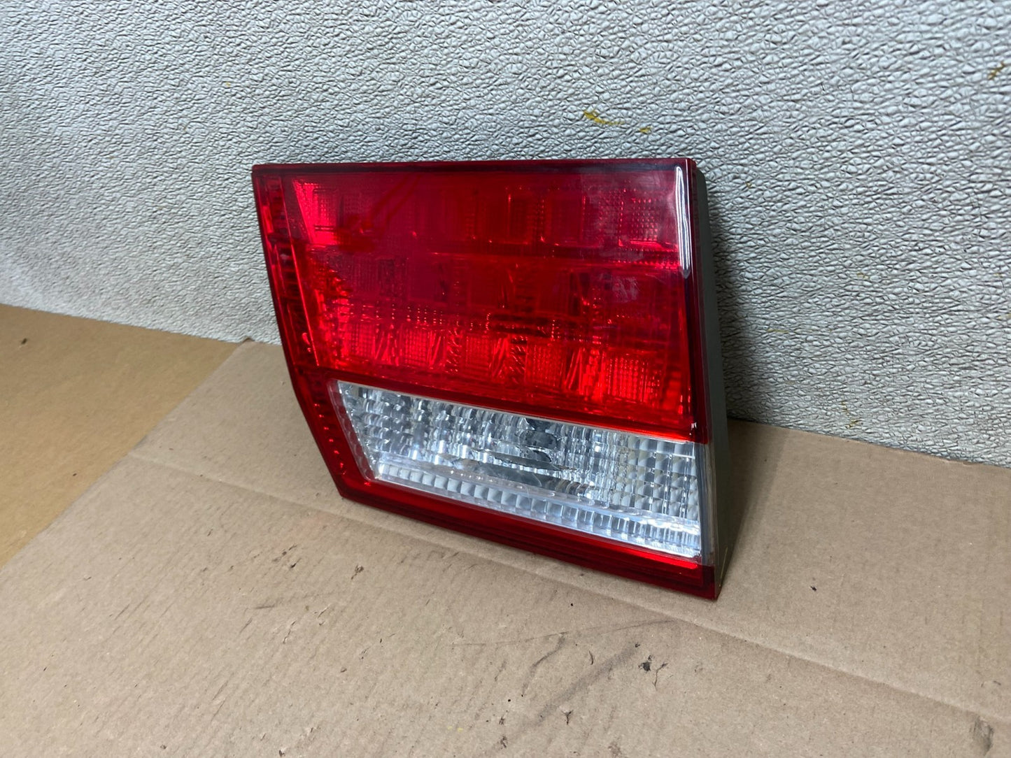 2005 2006 2007 Honda Odyssey Inner Left Driver Lh Tail Light Z3894 DW1