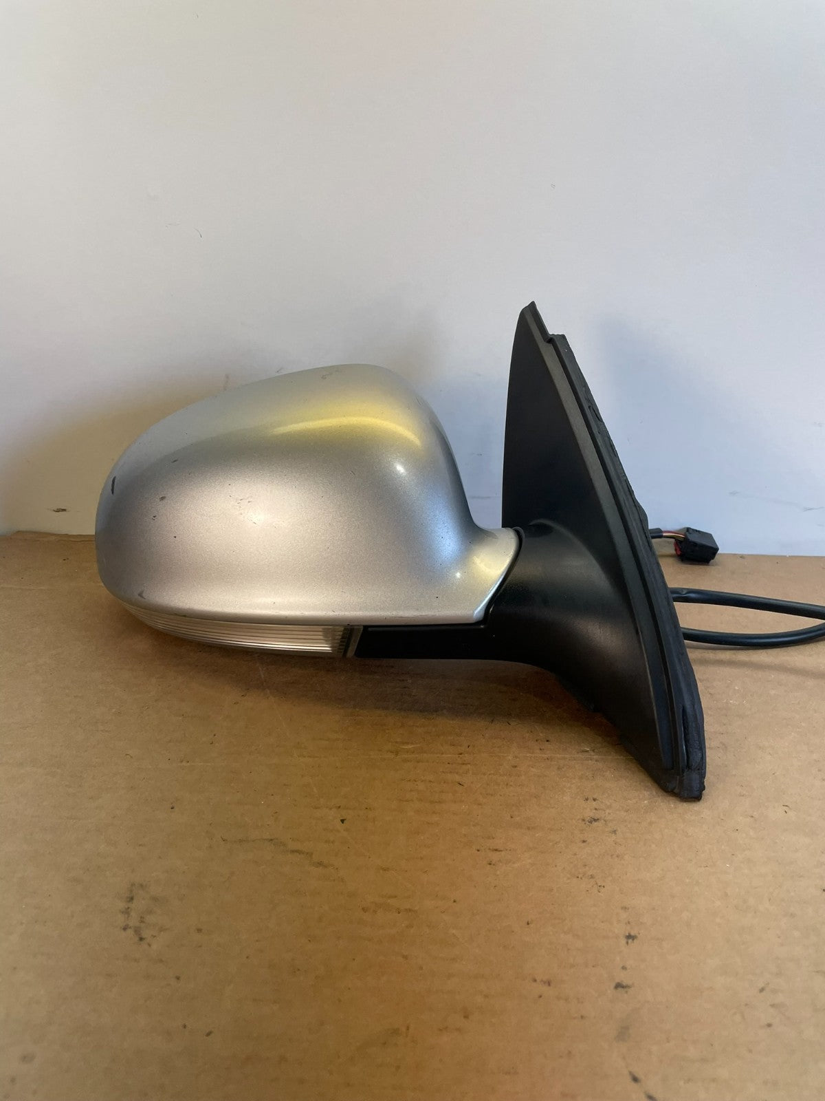 2006-2010 Volkswagen Jetta right Driver View Door Mirror AG1964 DG0