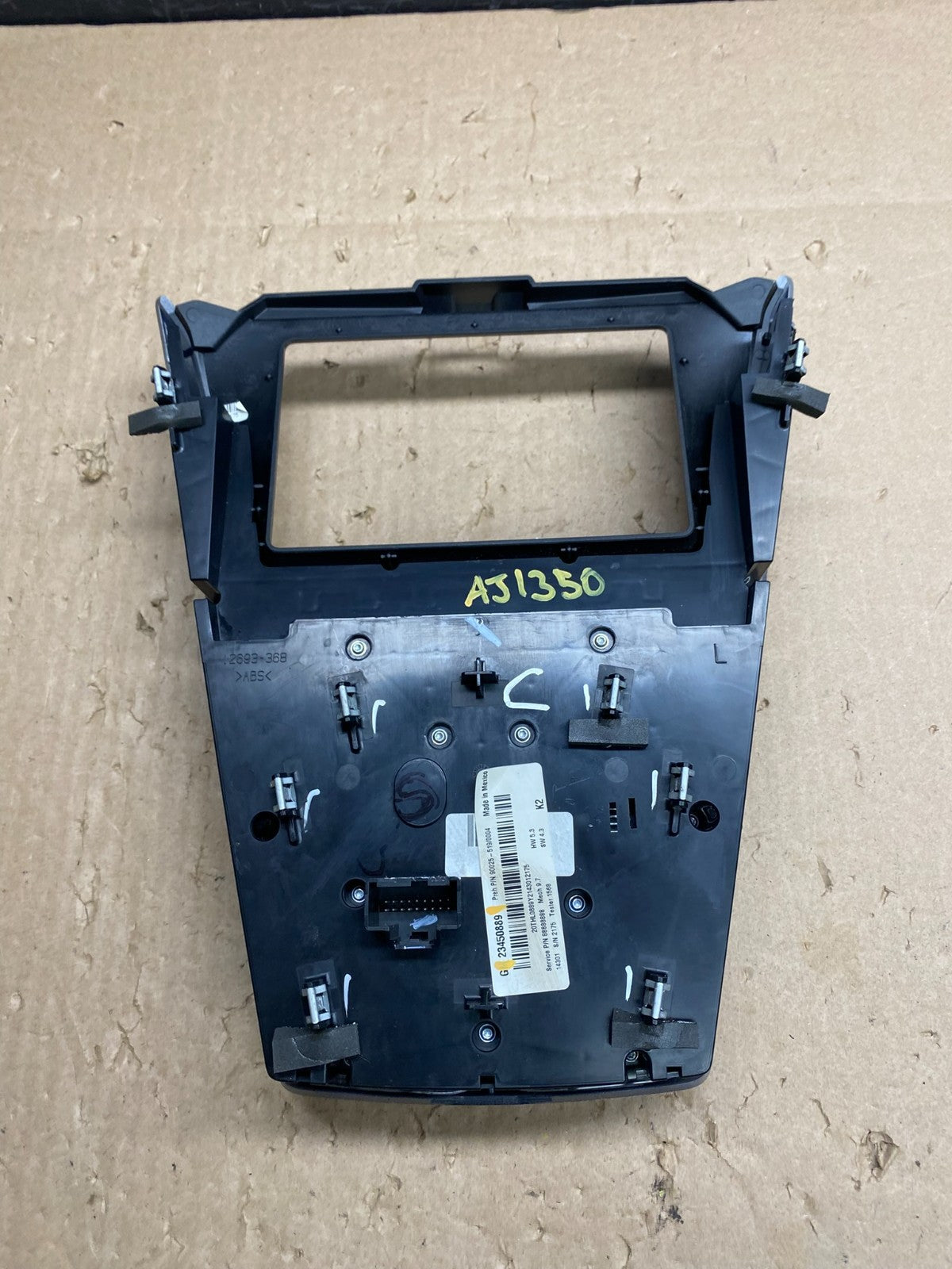 2012-2015 Chevy Equinox Terrain Radio Face Climate Control Panel Bezel AJ1350 DG3