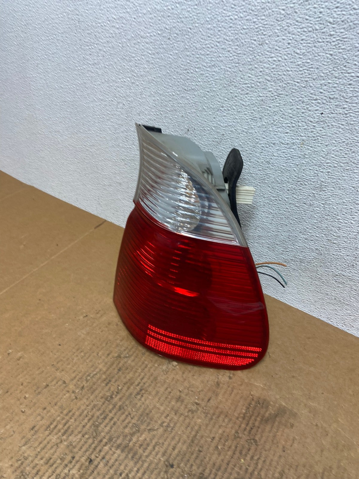 2004 2005 2006 BMW E53 X5 Right Passenger Rh Side Tail Light DEPO AE1558 LK1