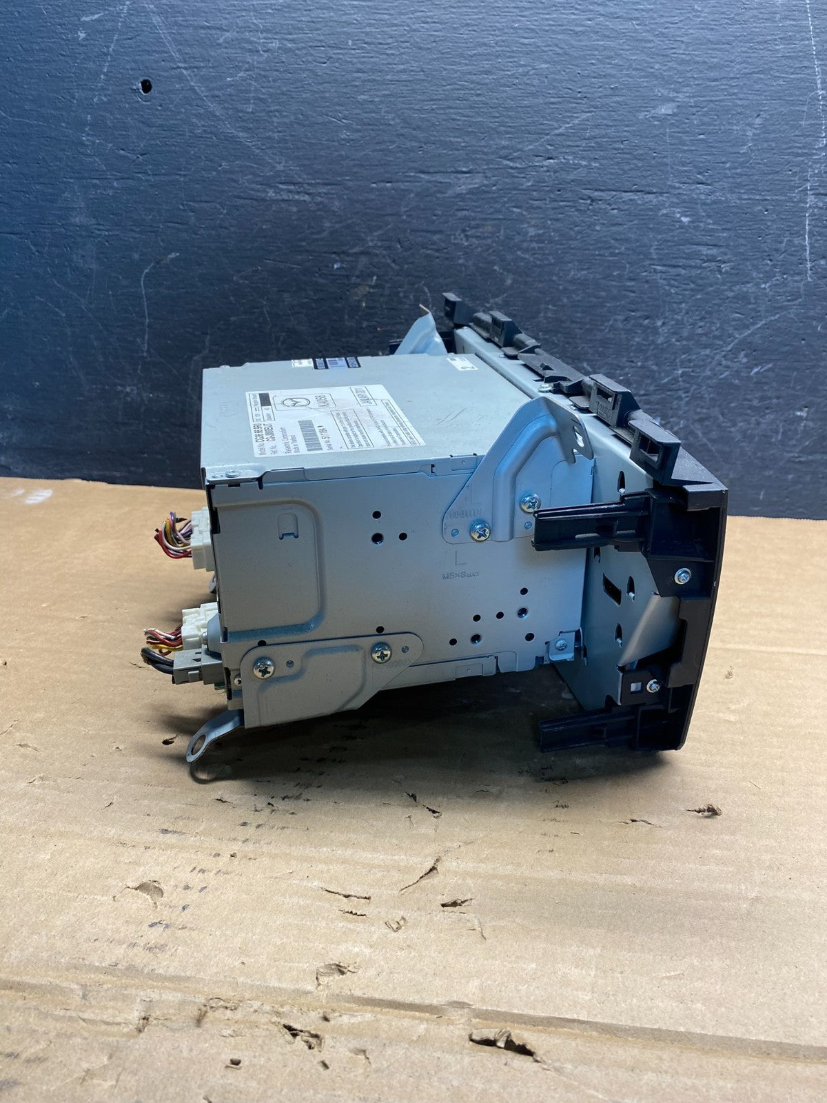 2012-2012 Mazda 5 AM FM 6 Disc CD Player Stereo Radio AD7618 DG2
