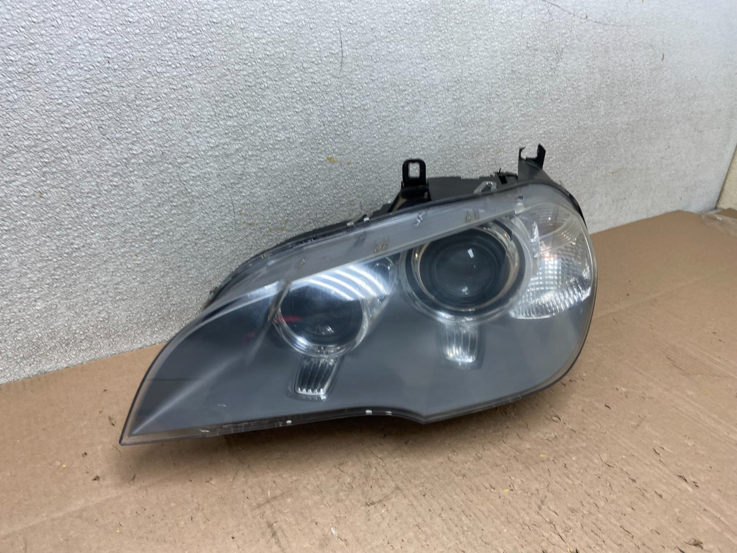 2011 to 2013 BMW X5 Left Driver LH Side Headlight Xenon HID OEM Y2923 DW2