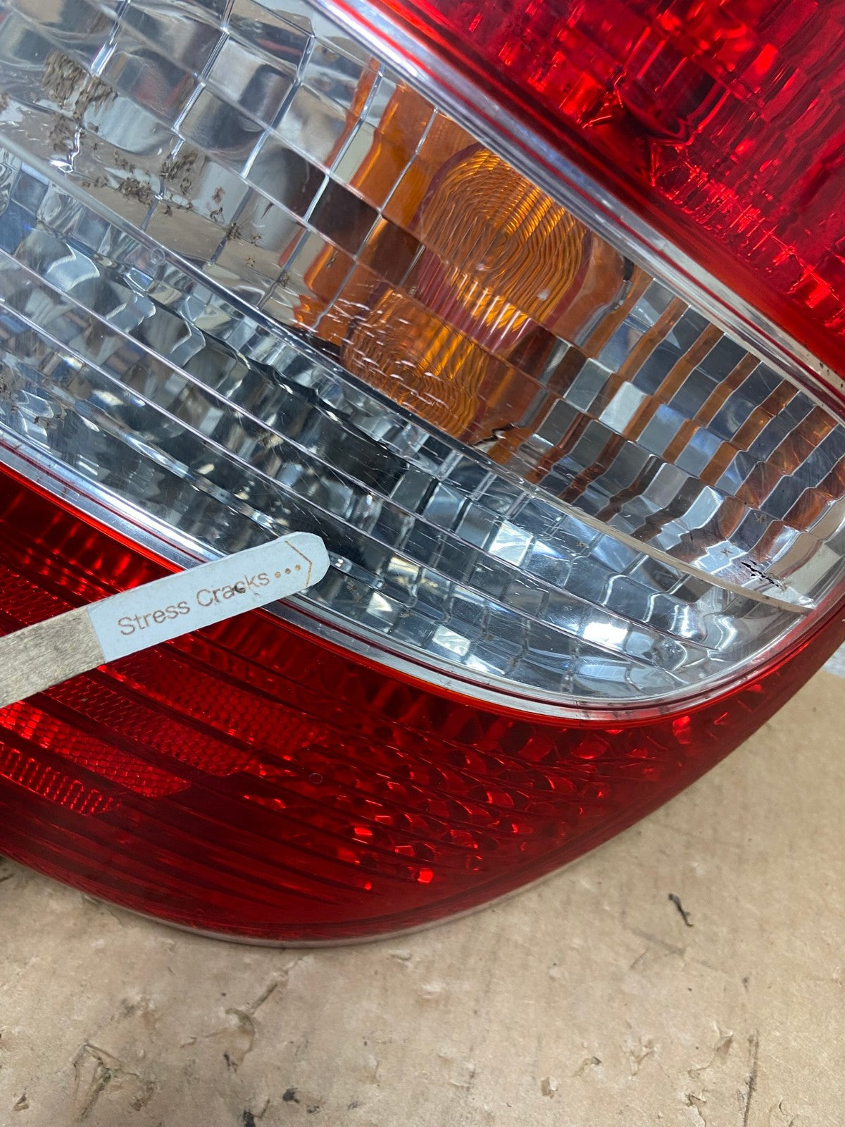 2002 2003 2004 Toyota Camry Tail Light Right Passenger Rh Side AI5587 LK3