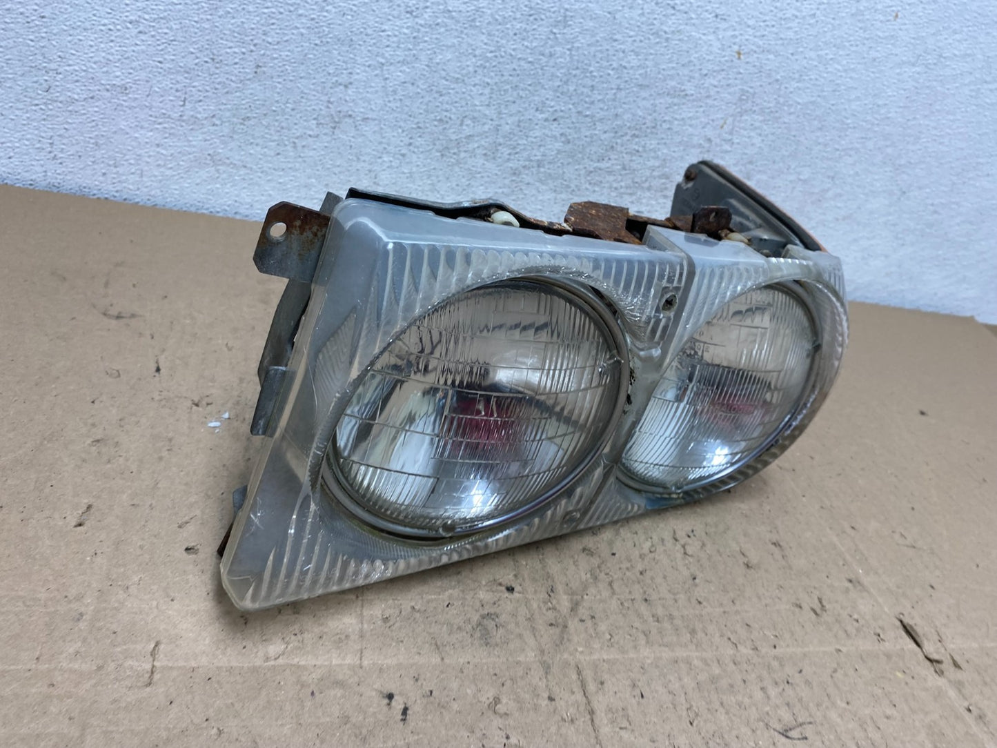 1972-1989 Mercedes R107 C107 SL SLC Class Left Driver LH Headlight AE6474 DW2