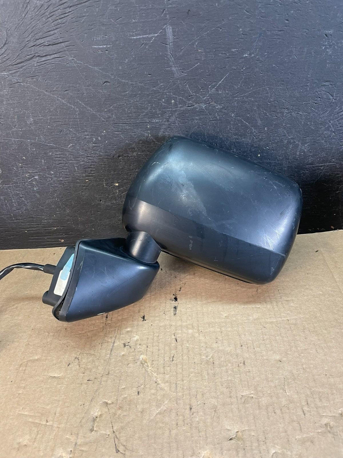 2004 - 2011 Mitsubishi Endeavor Left Driver LH Door View Mirror AF5393 DW0