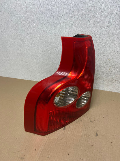 2003 2004 2005 2006 Volvo XC90 Left Driver LH Lower Tail Light AE6979 LK2