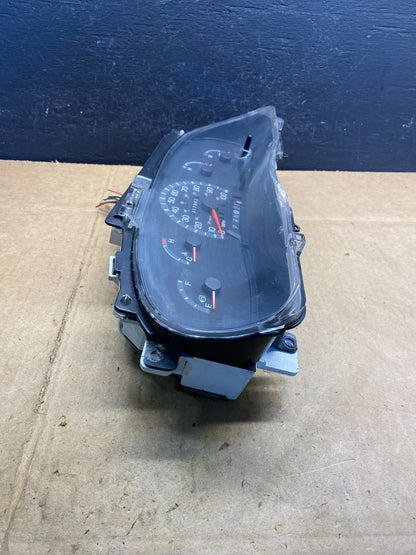 2003 Ford F250 F350 Speedometer Cluster Gauge AD4829 DG1