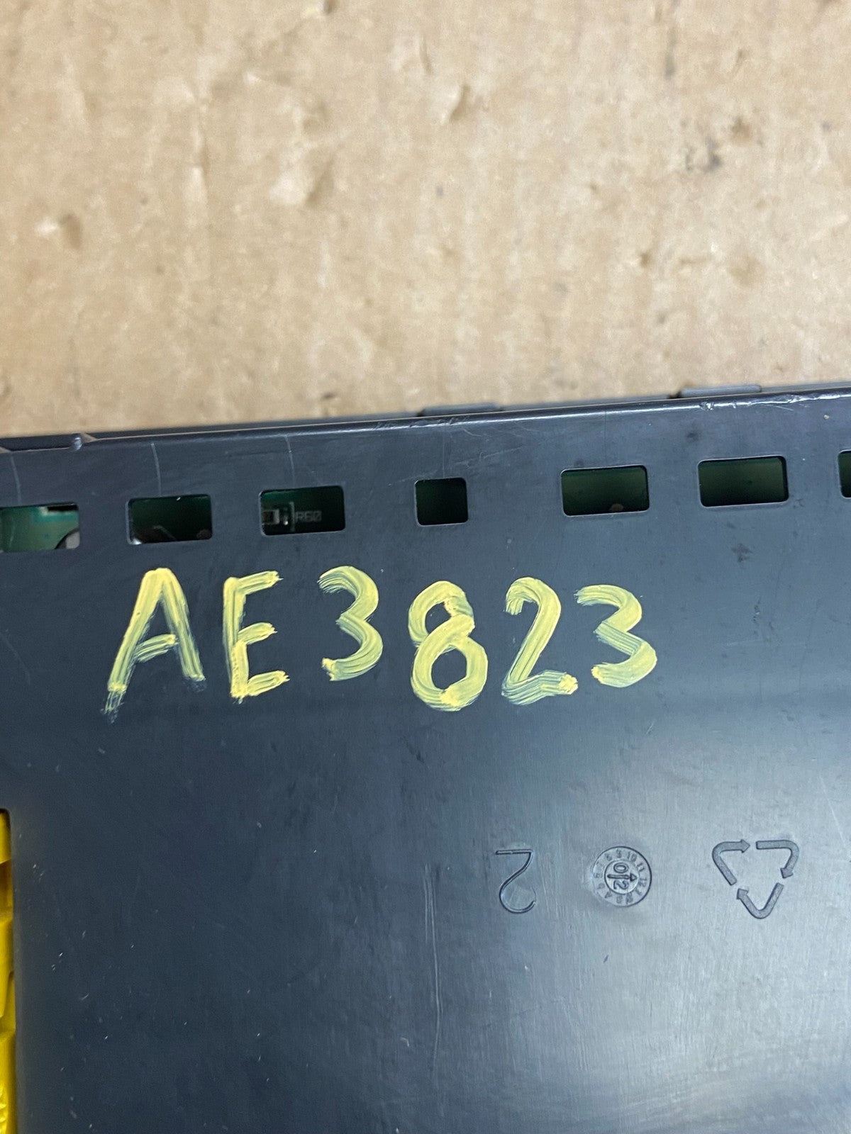 2004 to 2008 Ford F150 Radio Climate Dash Bezel Surround Black ae3823 DG6