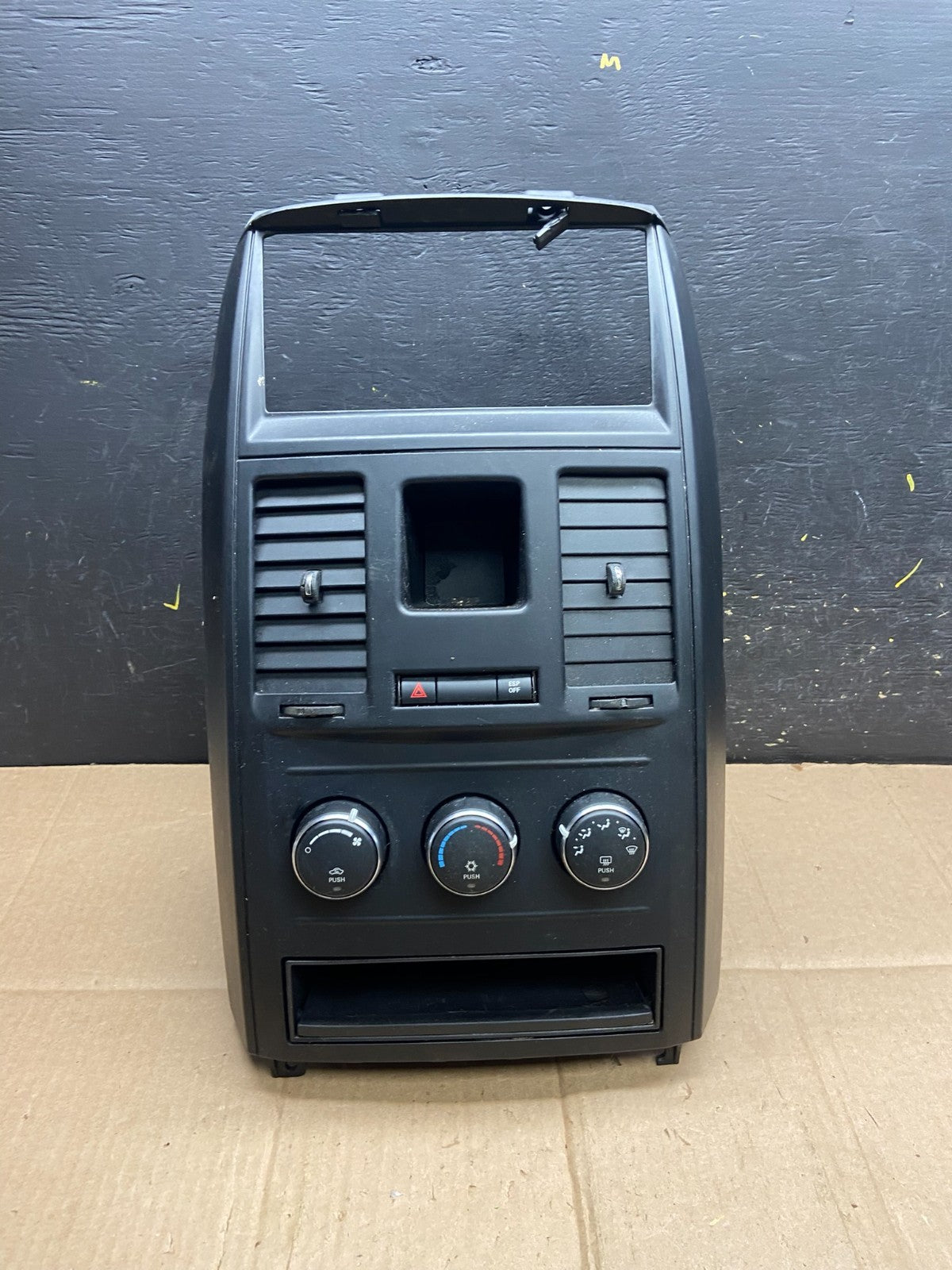 2008-2010 Dodge Grand Caravan  A/C Climate Control Unit Bezel Trim Oem AA4812 DG0
