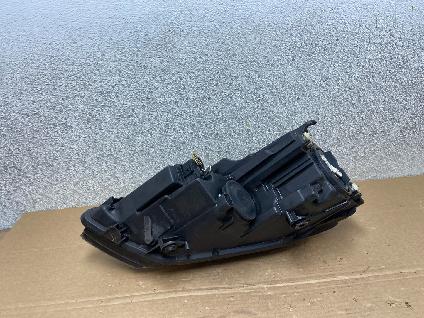 2011 to 2014 Volkswagen Jetta Left Driver LH Headlight Halogen OEM AB4591 DW7
