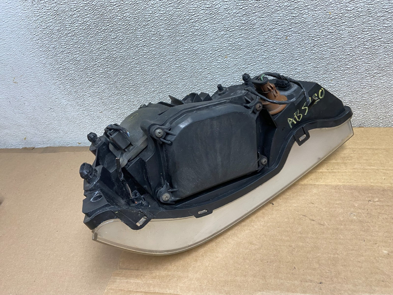 2003 2004 2005 Lincoln Aviator Left Driver LH Halogen Headlight AB5120 DW8
