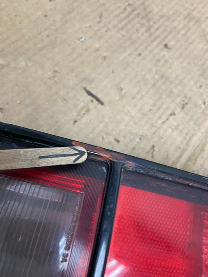 1985 to 1993 Chevrolet S10 S15 SONOMA Right Passenger Tail Light AA64243