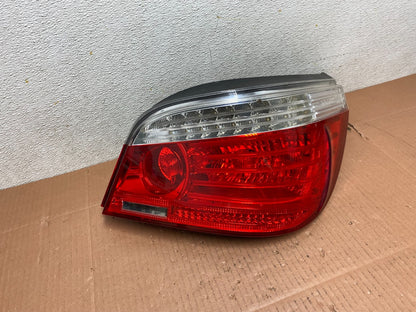 2008 2009 2010 BMW 5 525i 530i Right Passenger Rh Tail Side Light M1073 DG2