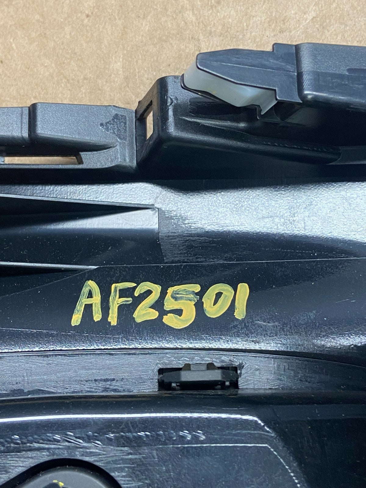 2010 2011 2012 Mazda CX-7 Center Dash Radio Bezel Trim AF2501 DG6