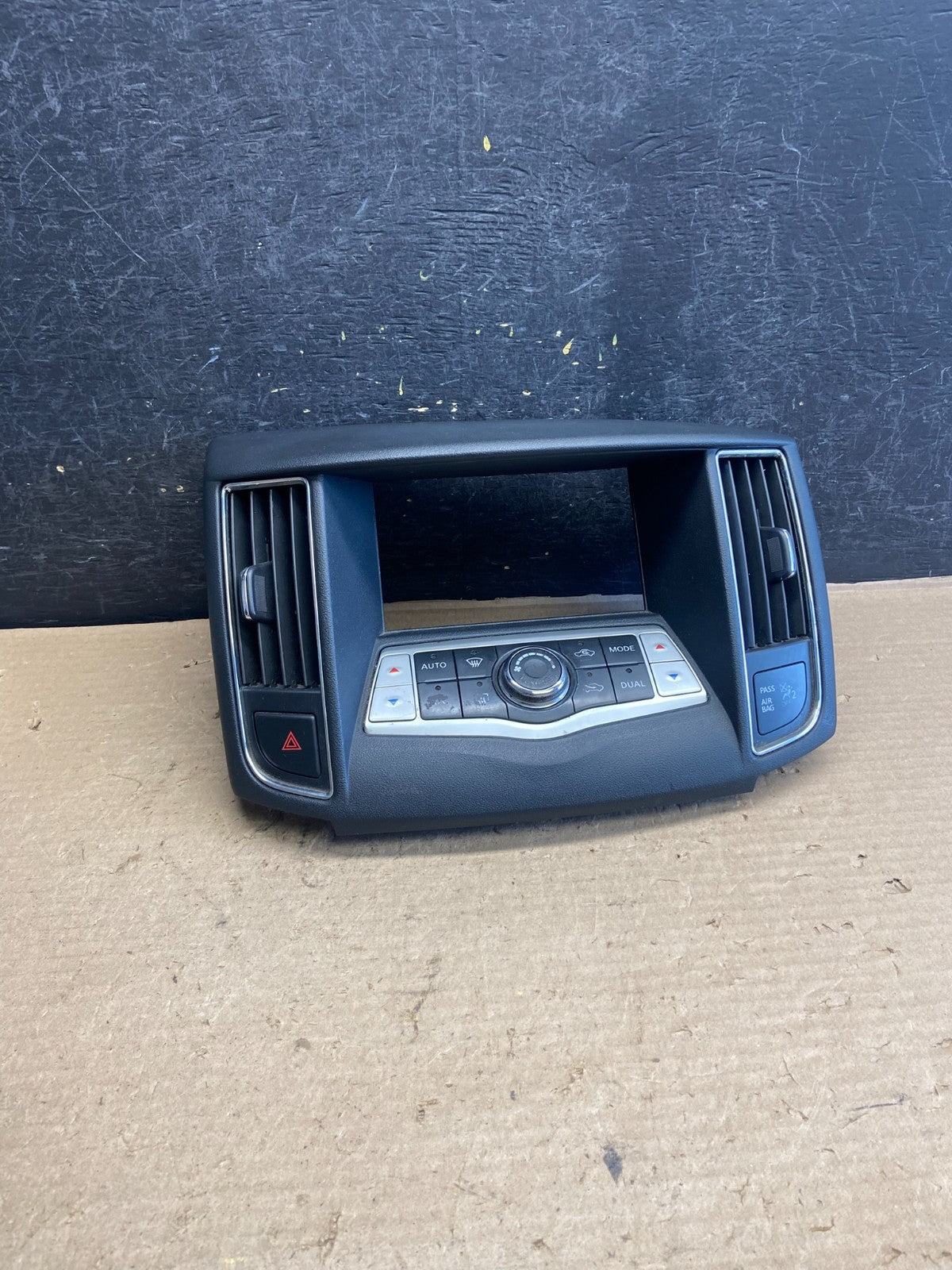 2009-2014 Nissan Maxima Center Console Climate Control Radio Bezel AH5431 DG0