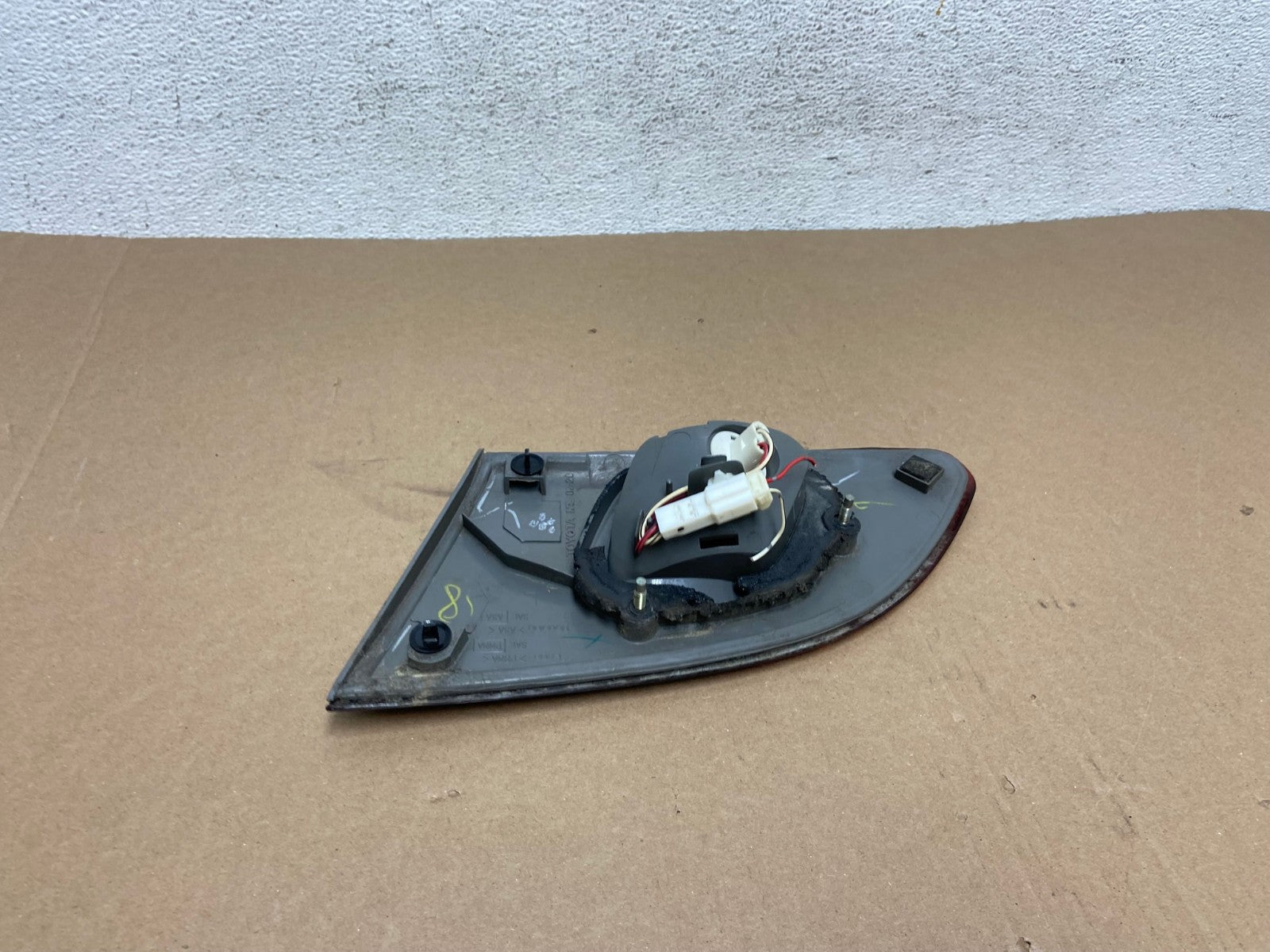 1998-2000 Toyota Corolla Left Driver LH Side Inner Tail light AD6406 LK3