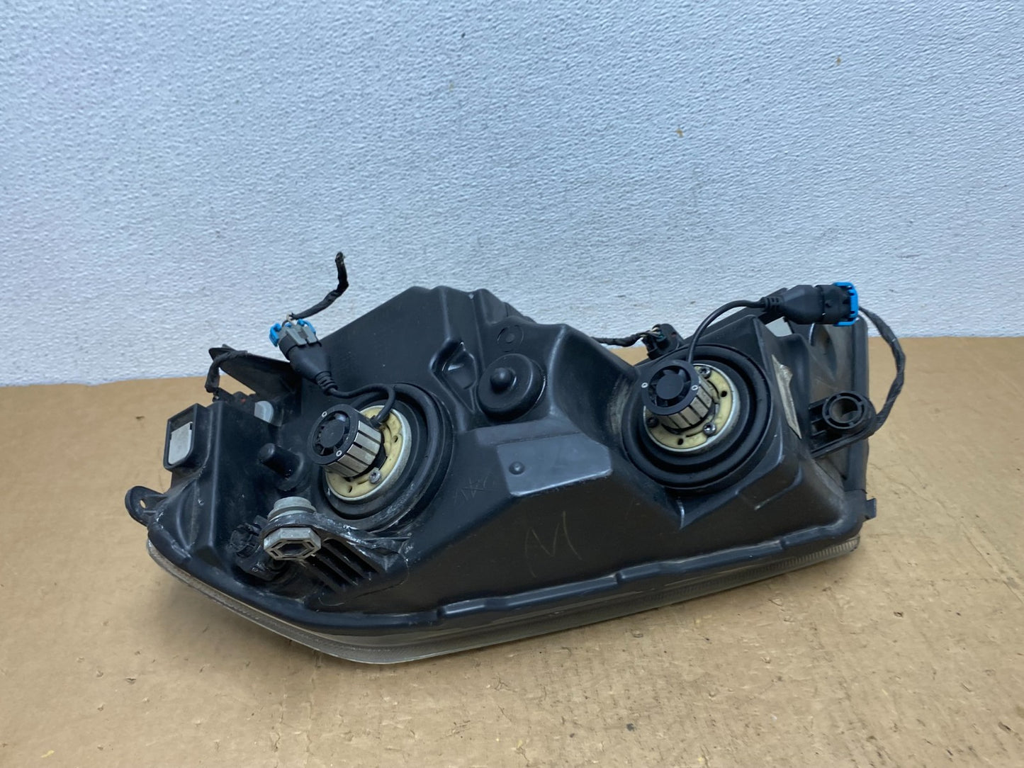 2008 to 2014 Dodge Avenger Right Passenger Side Black Headlight AD1431 DW5