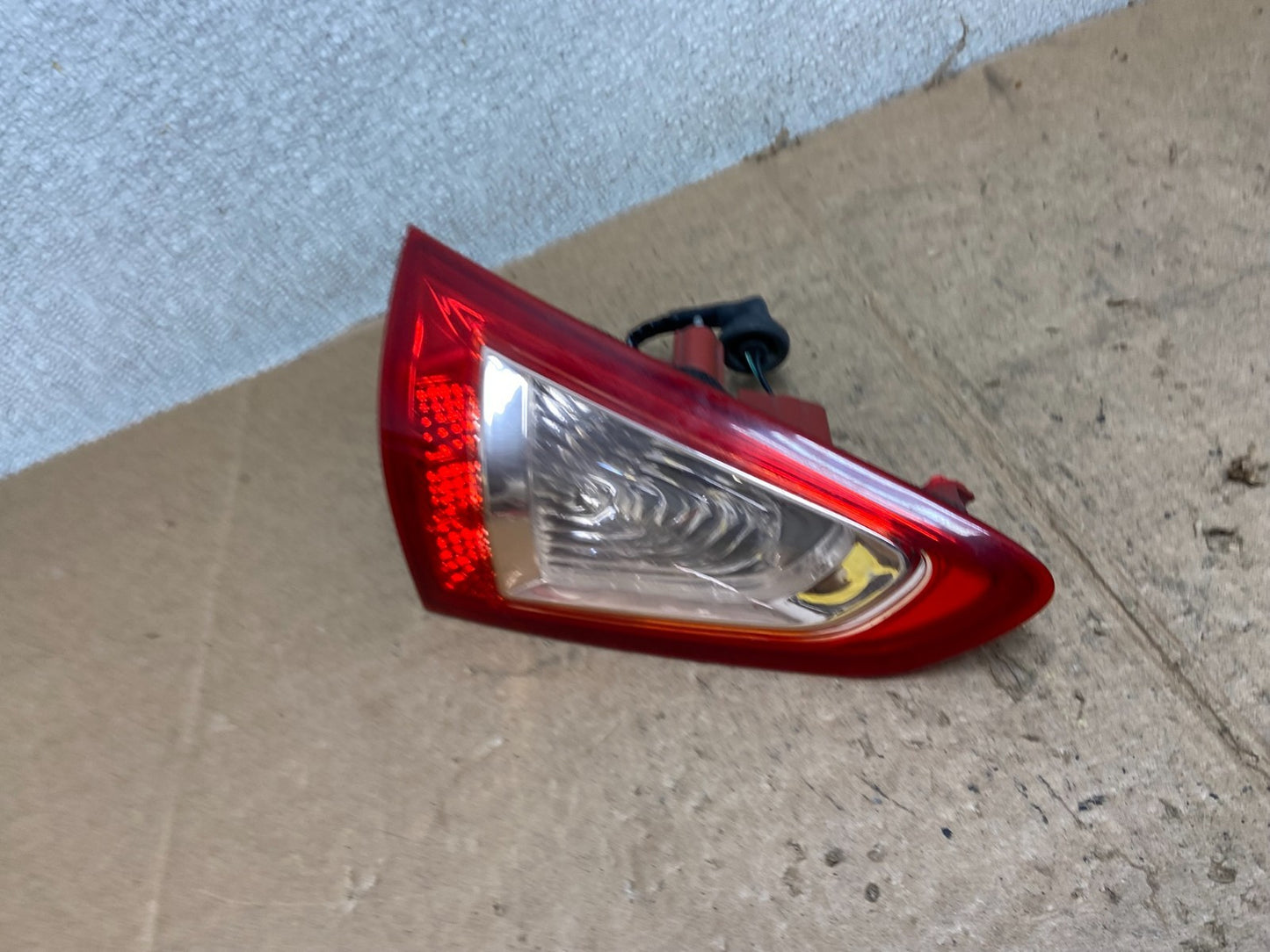 2008-2012 Infiniti Ex35 Inner Left Driver LH Side Tail Light OEM AA4076 DW1