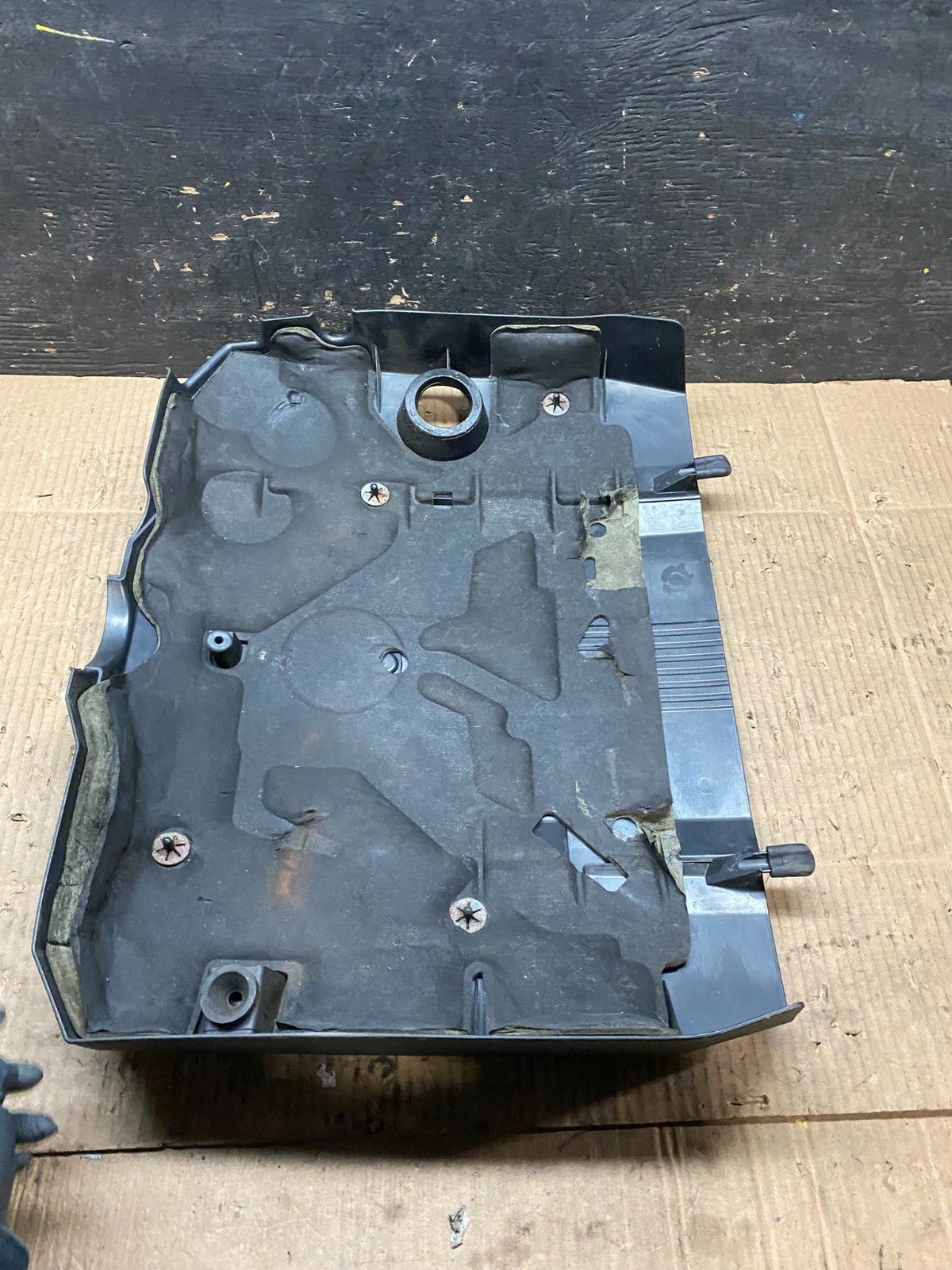 2008 to 2012 Cadillac CTS 3.6L Plastic Engine Cover Shield Oem T9490 DG6