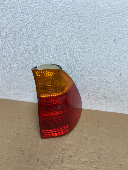 2000 2001 2002 2003 BMW E53 X5 Right Passenger RH Tail Light AD4076 LK2