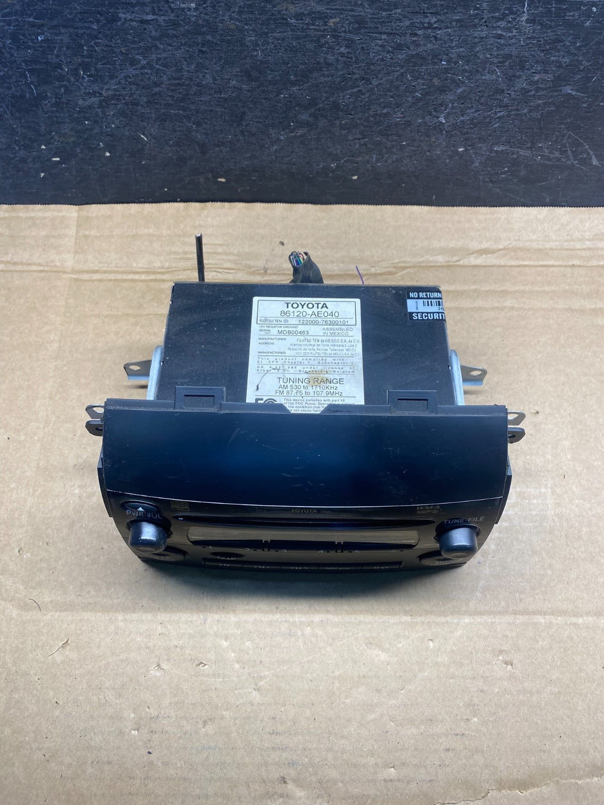 2004 to 2010 Toyota Sienna AM FM CD WMA Mp3 Radio Receiver AH4808 DG3
