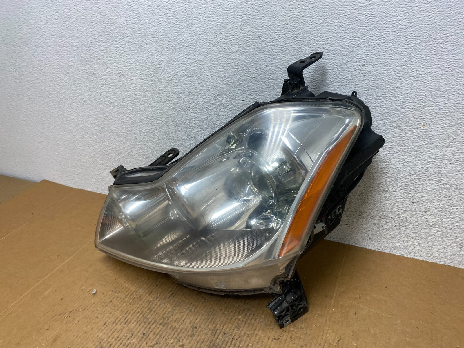 2006 to 2010 Infiniti M35 Left Driver Side Hid Xenon Headlight AE1486 DW1