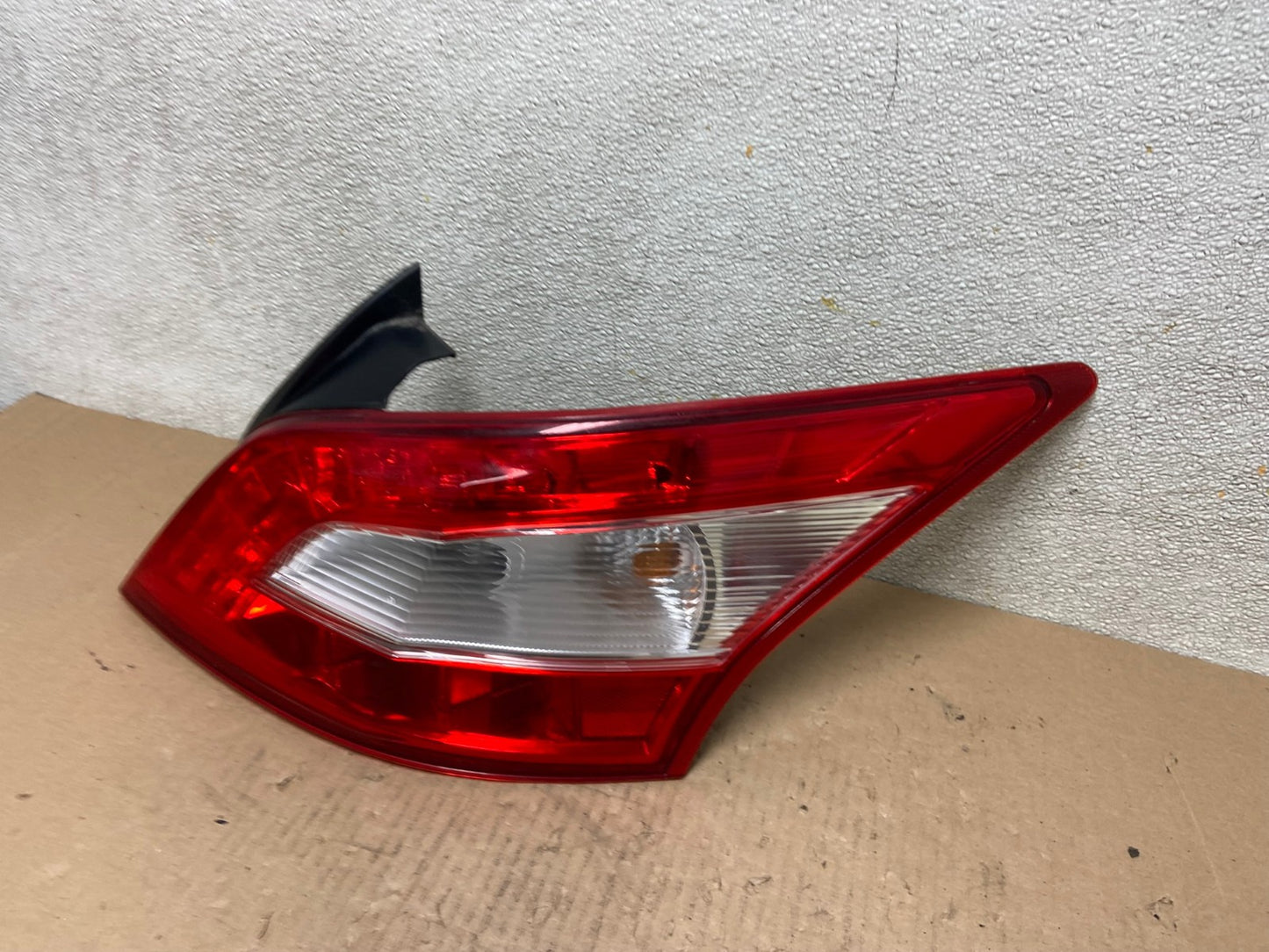 2009 2010 2011 Nissan Maxima Right Passenger RH Side Tail light OEM AB6039 LK1