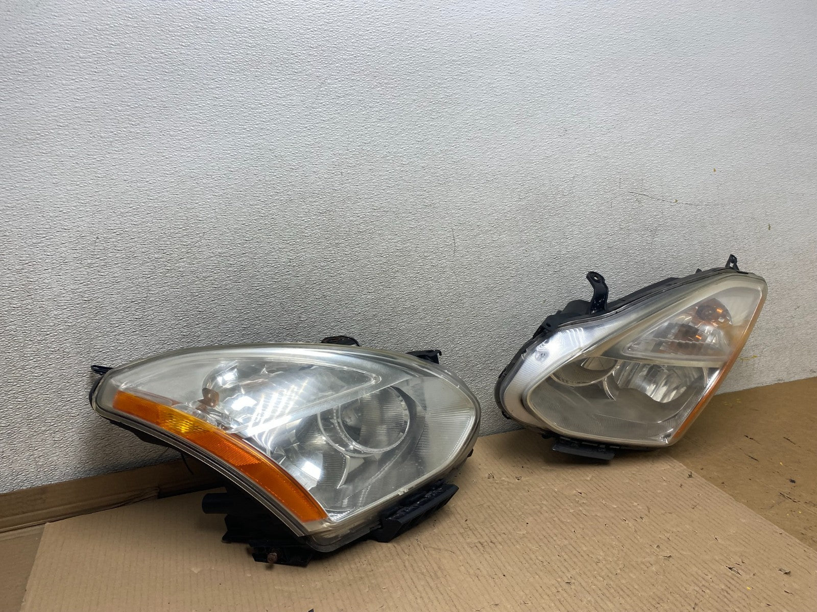 2009 - 2013 Nissan Rogue Left+Right Side Set Halogen Headlights U2640 DW2