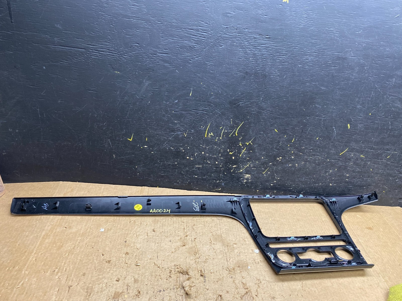 2012 to 2015 Volkswagen Passat Radio Dashboard Bezel Trim Cover OEM AA0024  DG4