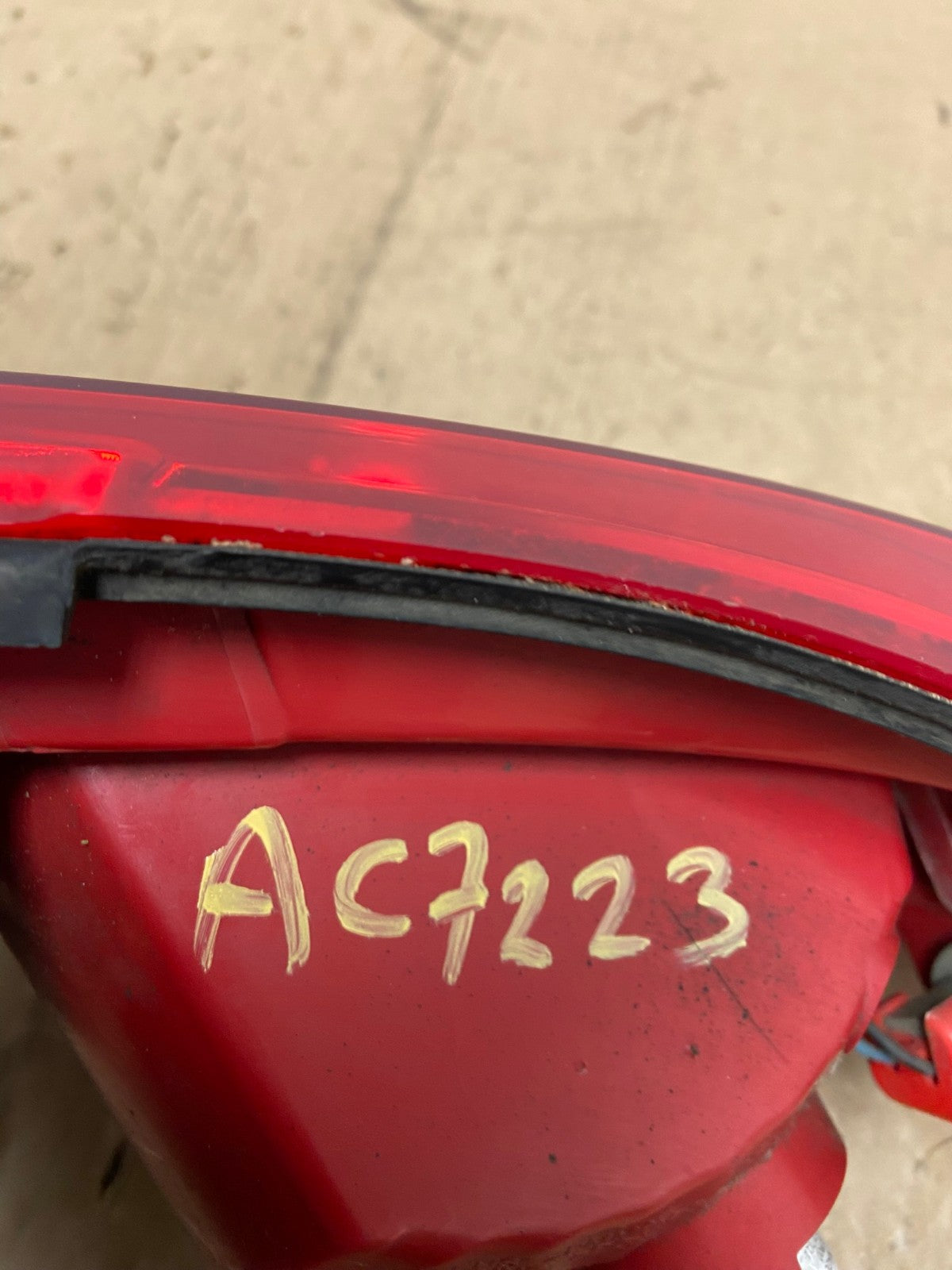 2009 2010 2011 2012 Chevrolet Traverse Left Driver LH Tail Light AC7223 LK6