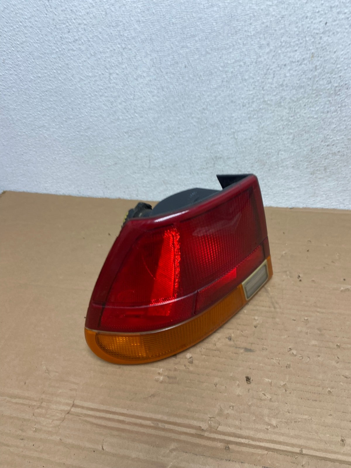 1997-1999 Saturn SL SL1 Sedan Left Driver LH Side Tail Light AD4210 LK2