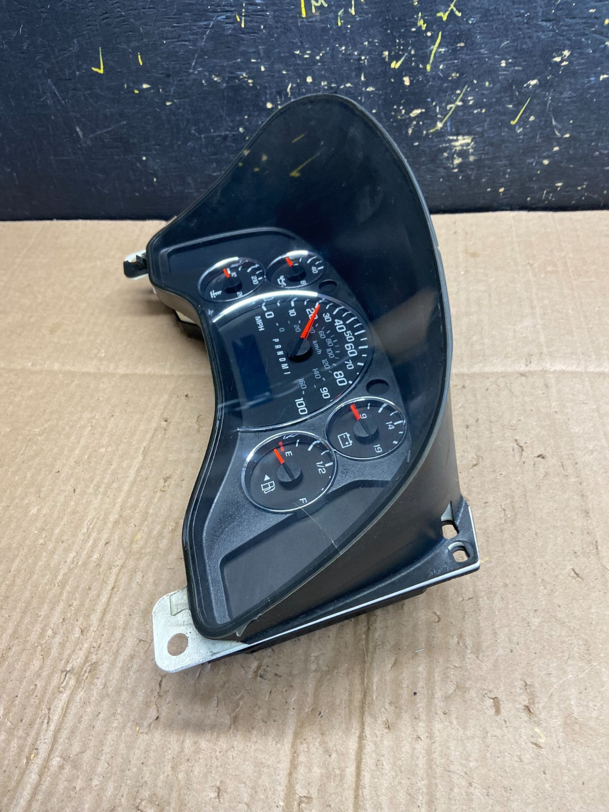 2013 to 2017 Chevrolet Express Speedometer Cluster Gauge OEM  AA8014 DG2