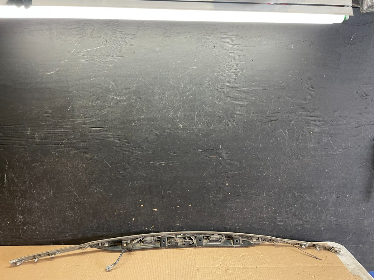 2011 to 2014 Ford Explorer Rear Tailgate Gate Trim Molding With Camera M8186 DG5