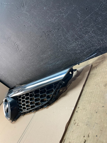 2007 - 2009 Mazda CX9 CX-9 Front Upper Grill Grille Emblem AD8313 DG2
