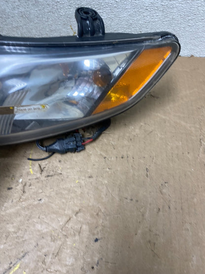 2010 to 2013 Kia Forte Koup Left Driver LH Halogen Headlight OEM S2003 DW5