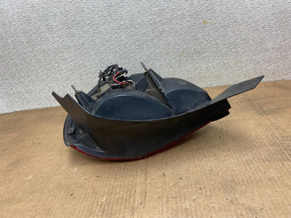 2003 - 2011 Ford Crown Victoria Left Driver Lh Side Tail Light Oem AA9651 LK7