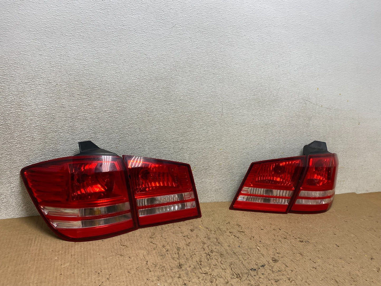 2009 2010 2011 Dodge Journey Left+Right Tail Lights Oem W8247 DW2